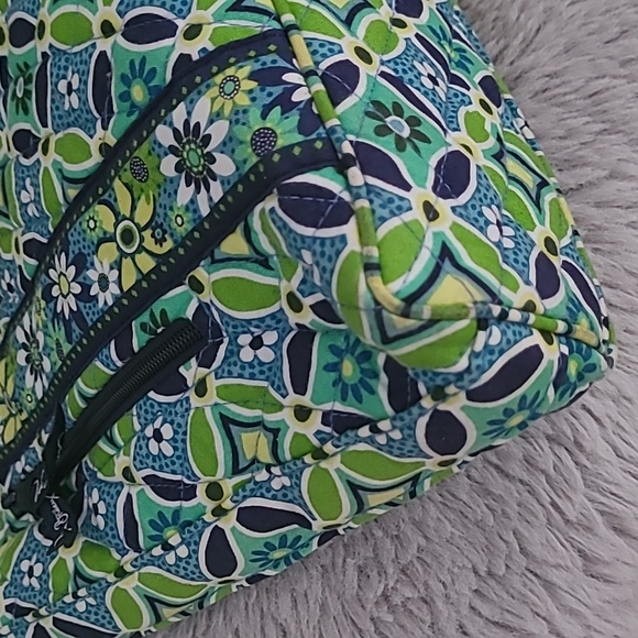 Vera Bradley Hobo Bag ❤️ - Picture 5 of 10